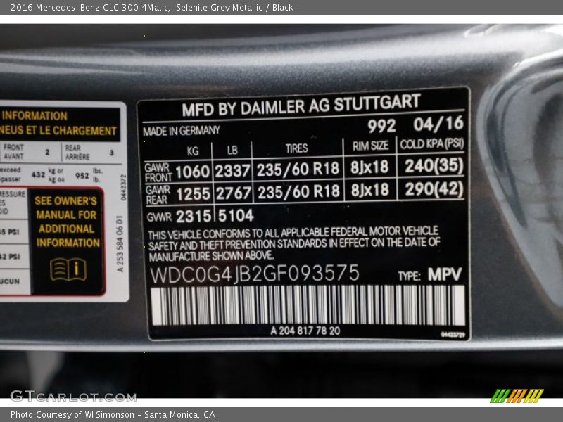 Selenite Grey Metallic / Black 2016 Mercedes-Benz GLC 300 4Matic