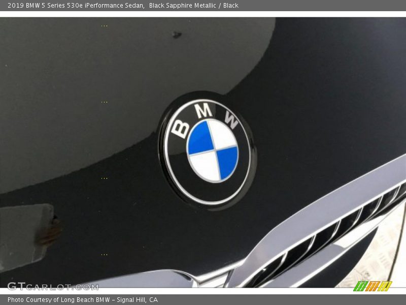 Black Sapphire Metallic / Black 2019 BMW 5 Series 530e iPerformance Sedan