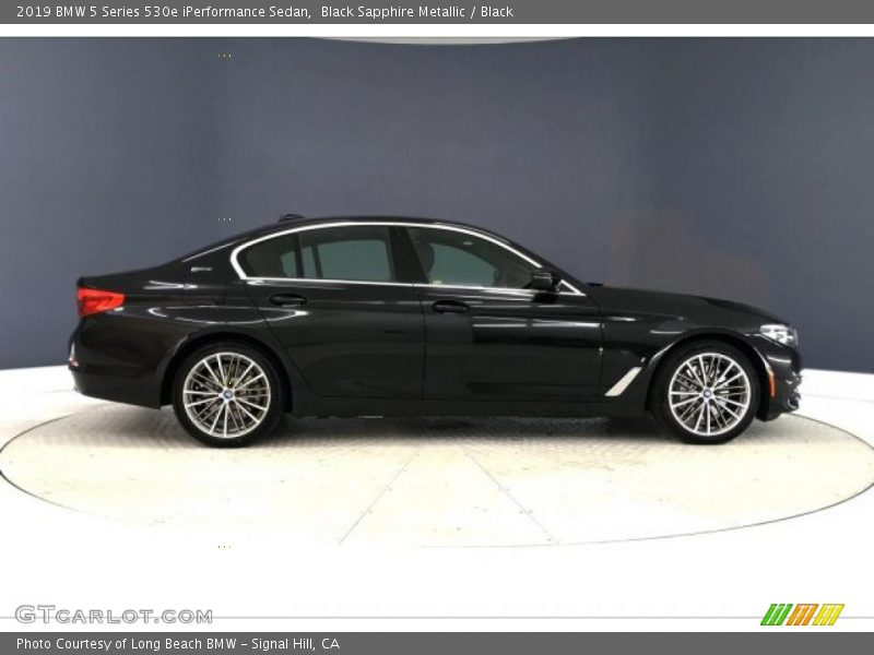 Black Sapphire Metallic / Black 2019 BMW 5 Series 530e iPerformance Sedan