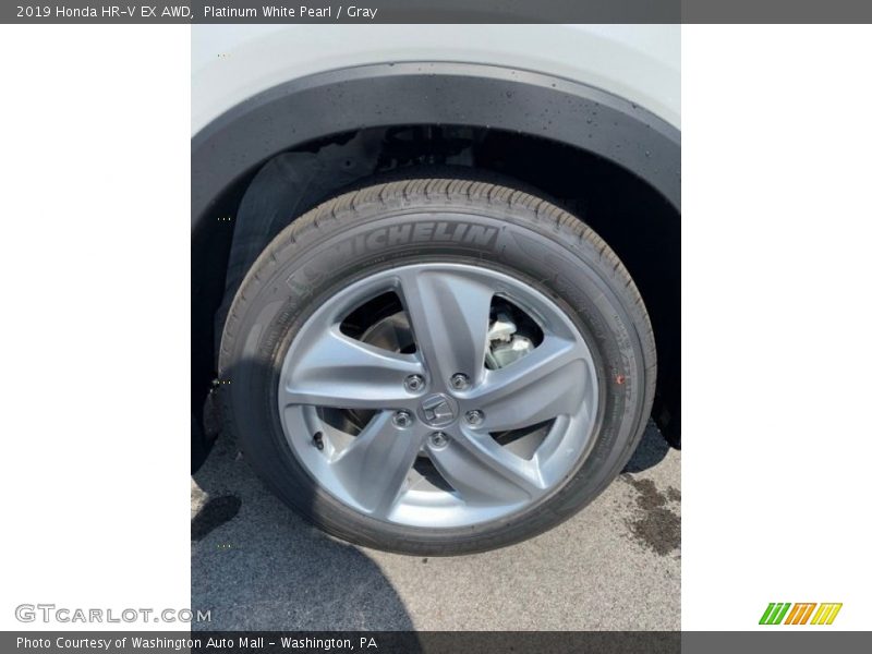 Platinum White Pearl / Gray 2019 Honda HR-V EX AWD