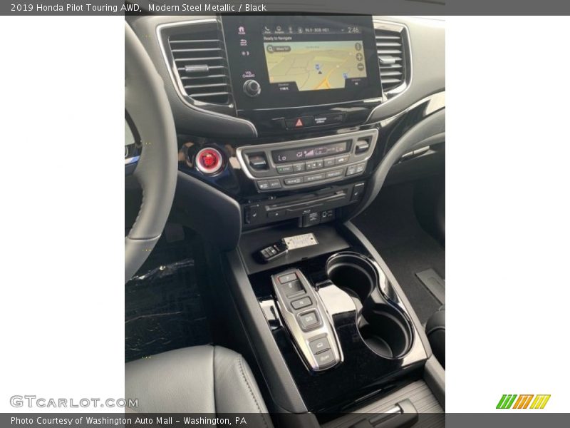 Modern Steel Metallic / Black 2019 Honda Pilot Touring AWD