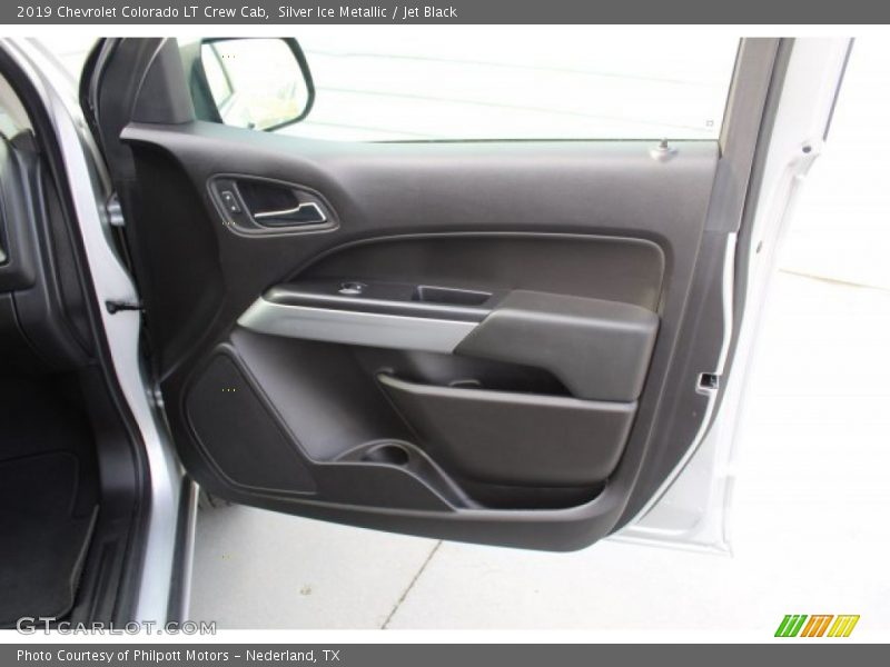 Silver Ice Metallic / Jet Black 2019 Chevrolet Colorado LT Crew Cab