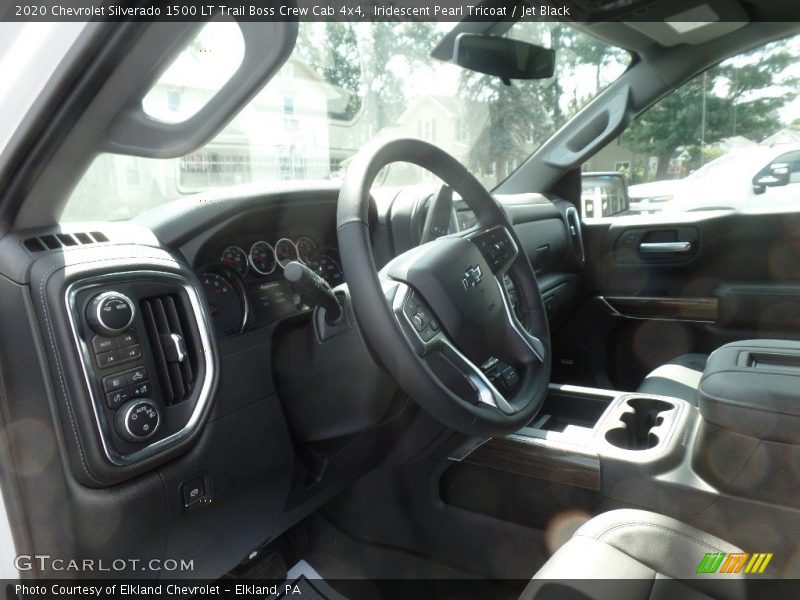 Iridescent Pearl Tricoat / Jet Black 2020 Chevrolet Silverado 1500 LT Trail Boss Crew Cab 4x4