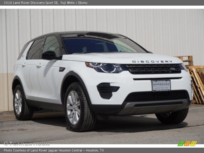Fuji White / Ebony 2019 Land Rover Discovery Sport SE