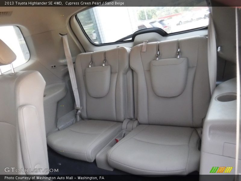 Cypress Green Pearl / Sand Beige 2013 Toyota Highlander SE 4WD