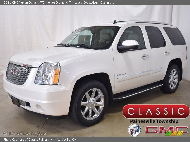 White Diamond Tintcoat / Cocoa/Light Cashmere 2011 GMC Yukon Denali AWD