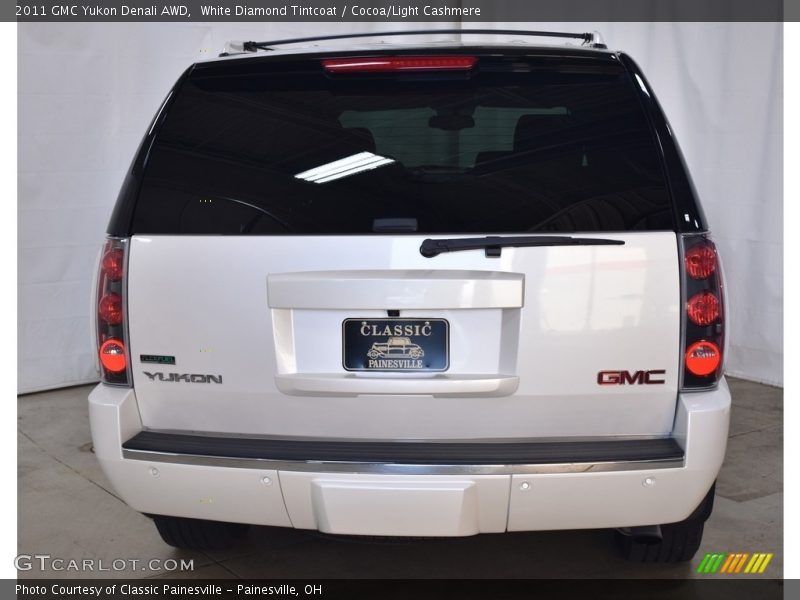White Diamond Tintcoat / Cocoa/Light Cashmere 2011 GMC Yukon Denali AWD