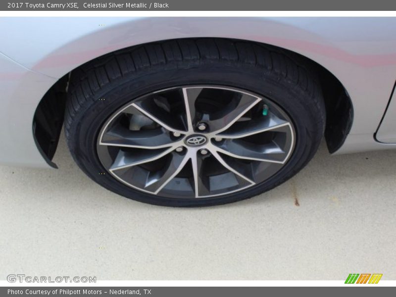 Celestial Silver Metallic / Black 2017 Toyota Camry XSE