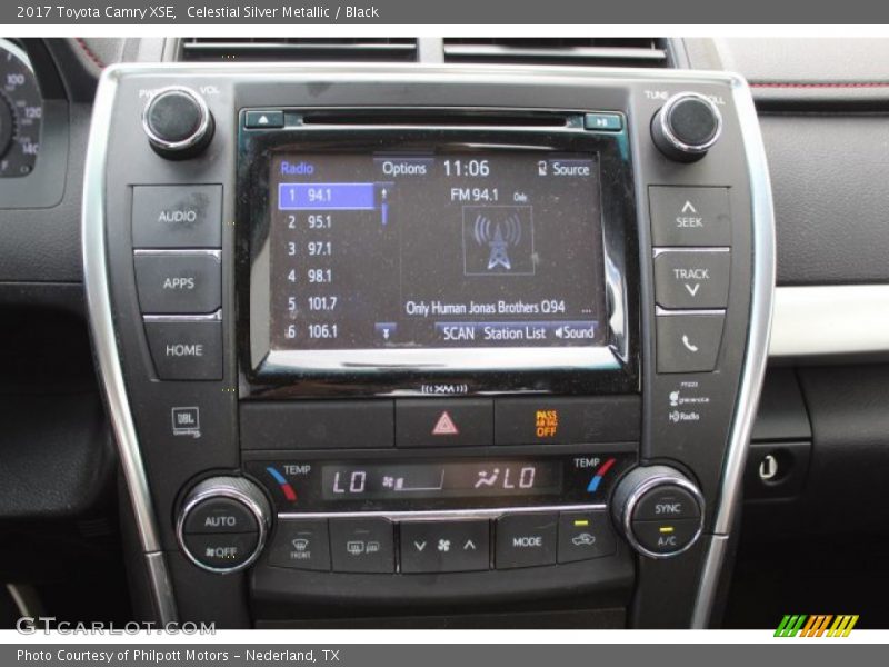 Celestial Silver Metallic / Black 2017 Toyota Camry XSE