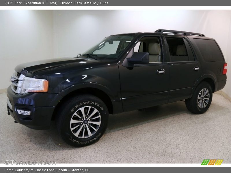 Tuxedo Black Metallic / Dune 2015 Ford Expedition XLT 4x4
