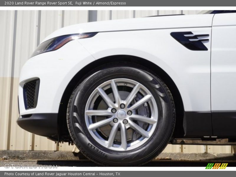 Fuji White / Almond/Espresso 2020 Land Rover Range Rover Sport SE