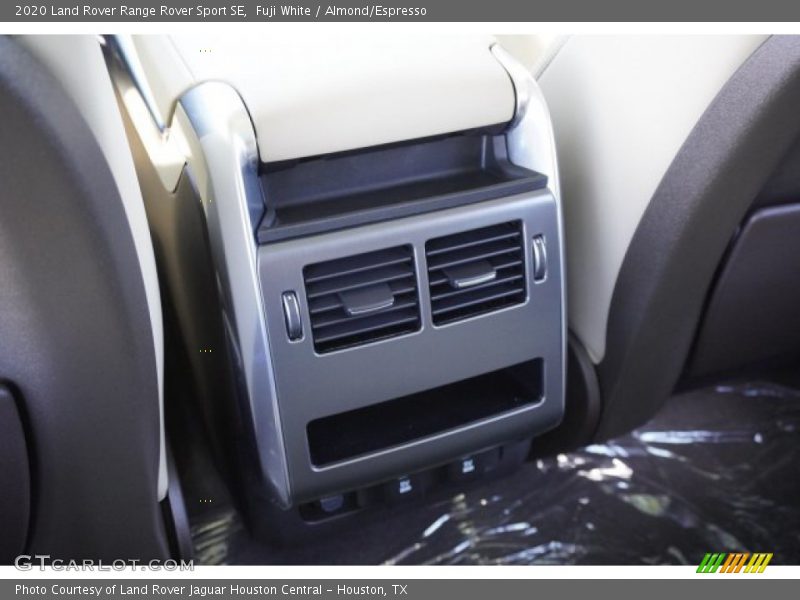 Fuji White / Almond/Espresso 2020 Land Rover Range Rover Sport SE