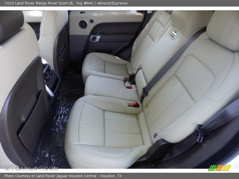 Fuji White / Almond/Espresso 2020 Land Rover Range Rover Sport SE