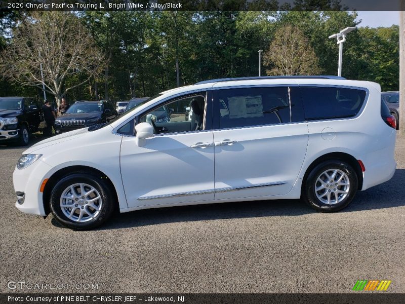 Bright White / Alloy/Black 2020 Chrysler Pacifica Touring L