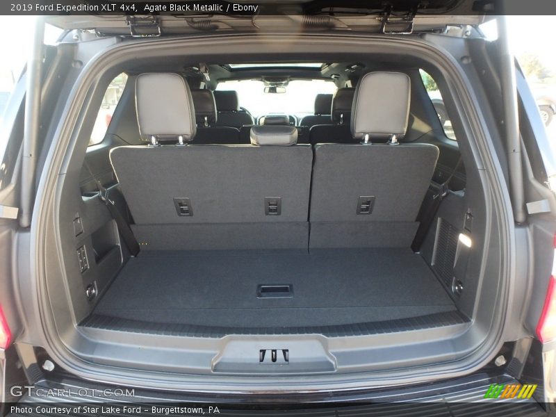  2019 Expedition XLT 4x4 Trunk