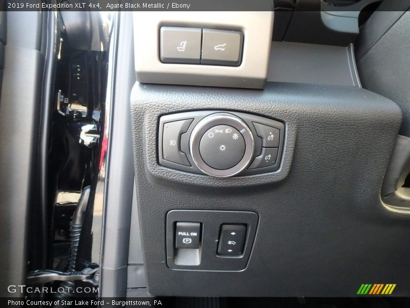 Controls of 2019 Expedition XLT 4x4