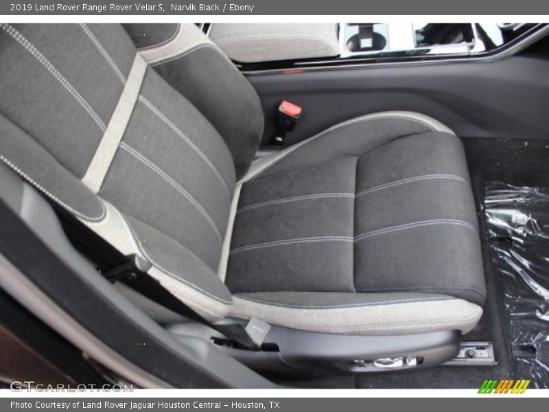Narvik Black / Ebony 2019 Land Rover Range Rover Velar S