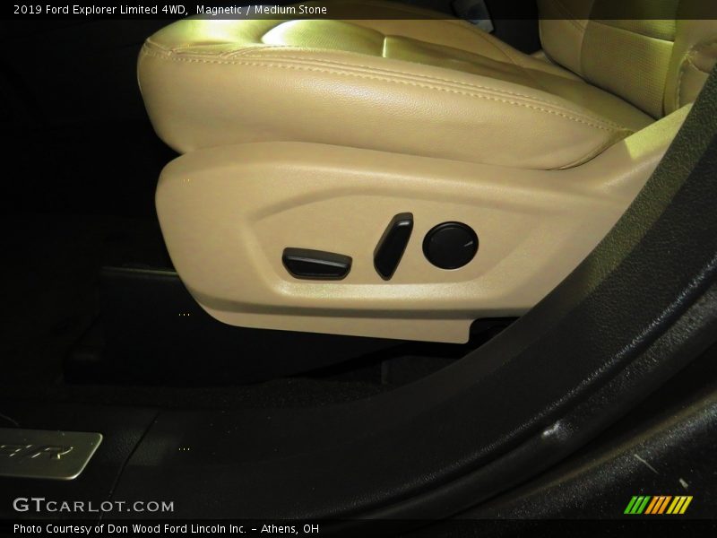 Magnetic / Medium Stone 2019 Ford Explorer Limited 4WD