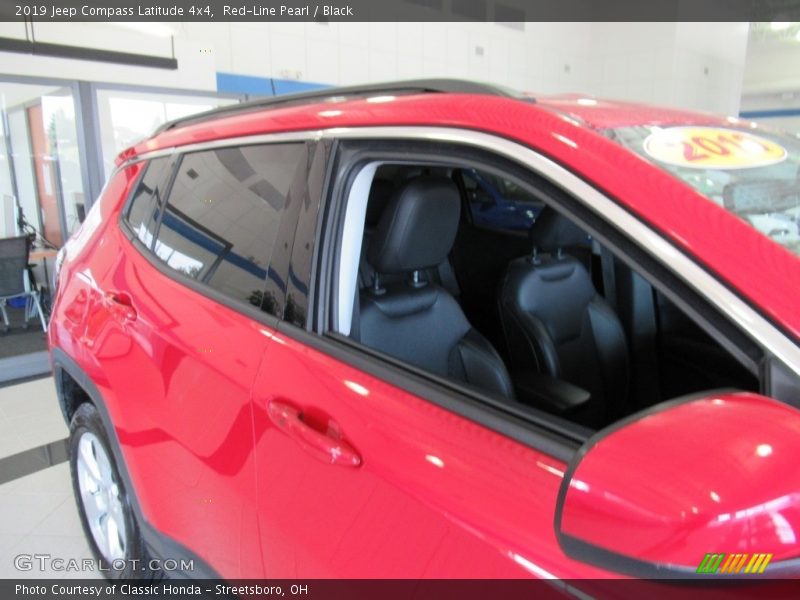 Red-Line Pearl / Black 2019 Jeep Compass Latitude 4x4