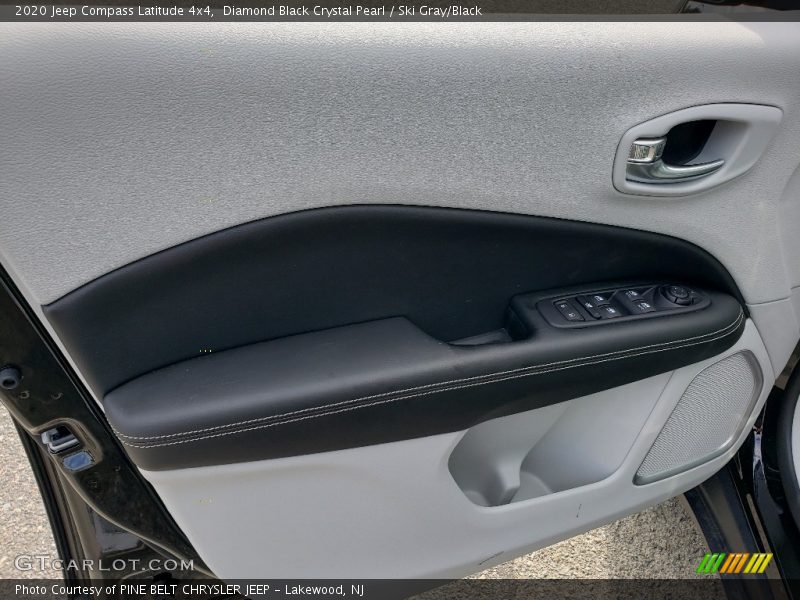 Diamond Black Crystal Pearl / Ski Gray/Black 2020 Jeep Compass Latitude 4x4