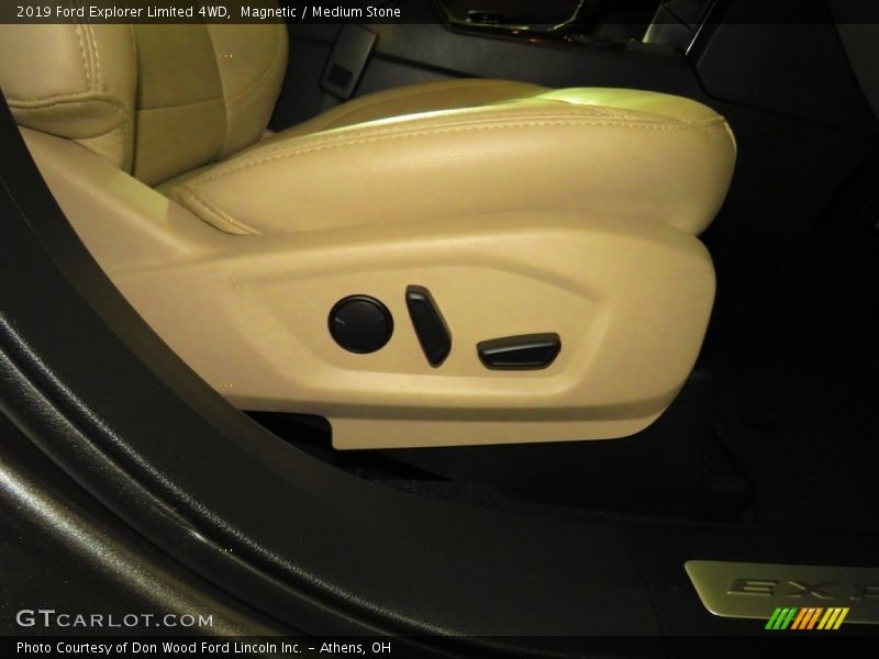 Magnetic / Medium Stone 2019 Ford Explorer Limited 4WD