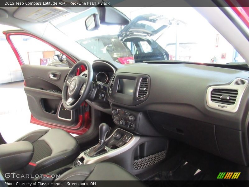 Red-Line Pearl / Black 2019 Jeep Compass Latitude 4x4