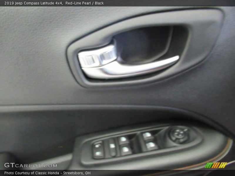Red-Line Pearl / Black 2019 Jeep Compass Latitude 4x4