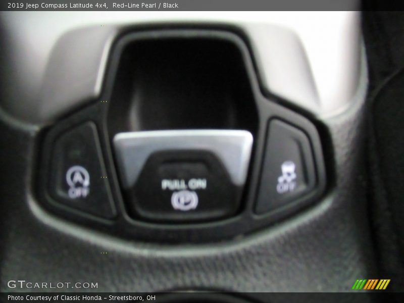 Red-Line Pearl / Black 2019 Jeep Compass Latitude 4x4
