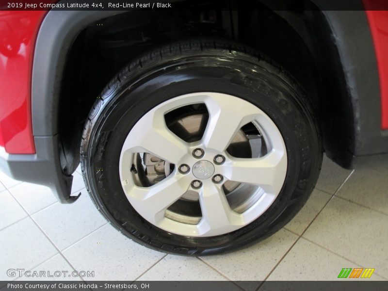 Red-Line Pearl / Black 2019 Jeep Compass Latitude 4x4
