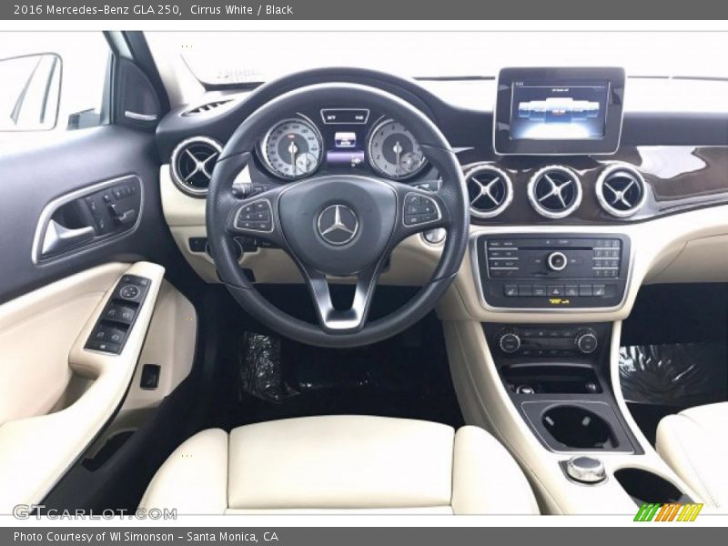 Cirrus White / Black 2016 Mercedes-Benz GLA 250