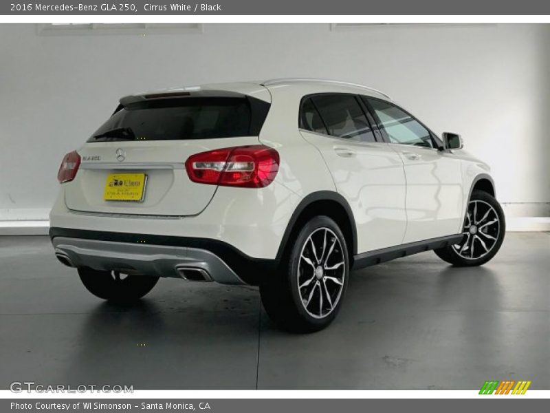 Cirrus White / Black 2016 Mercedes-Benz GLA 250