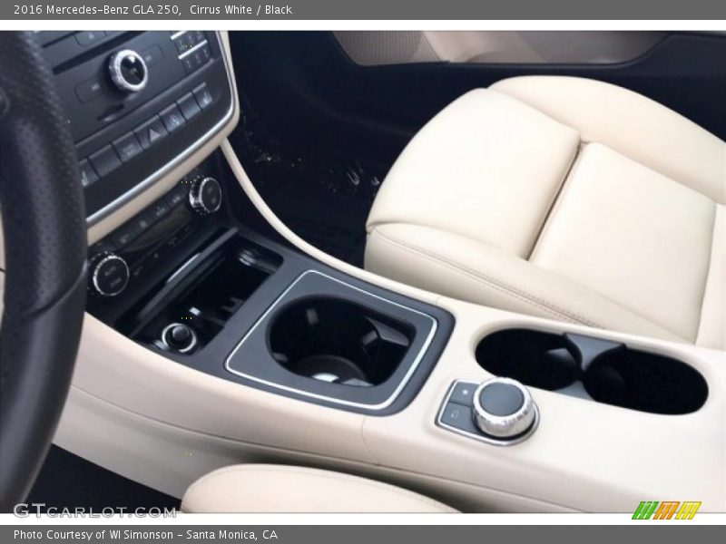 Cirrus White / Black 2016 Mercedes-Benz GLA 250