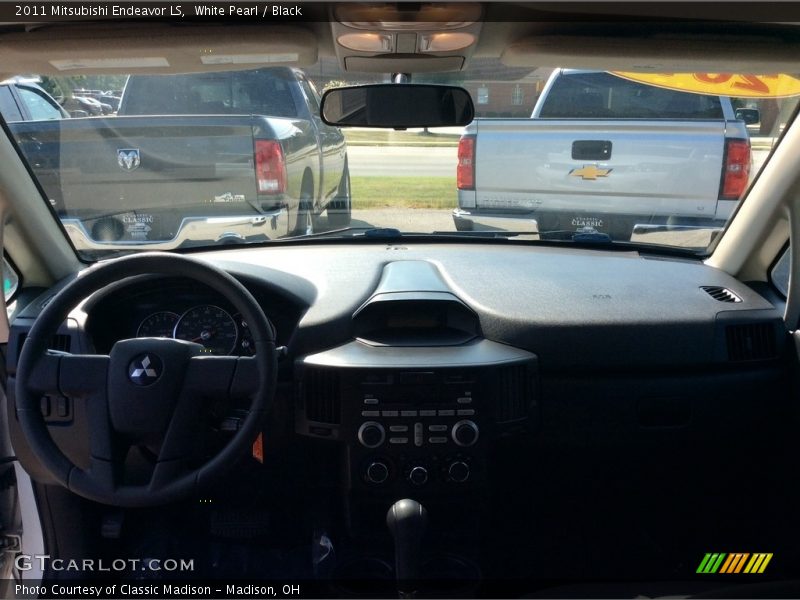 White Pearl / Black 2011 Mitsubishi Endeavor LS