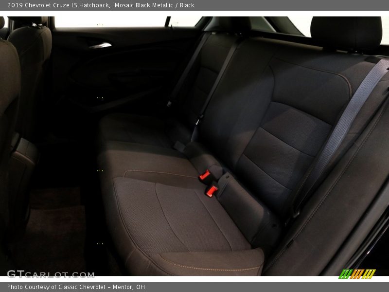 Mosaic Black Metallic / Black 2019 Chevrolet Cruze LS Hatchback