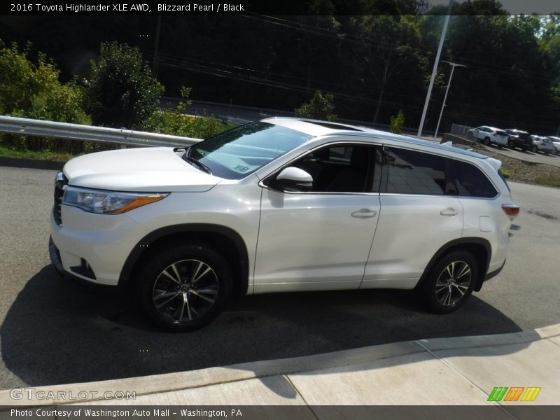 Blizzard Pearl / Black 2016 Toyota Highlander XLE AWD