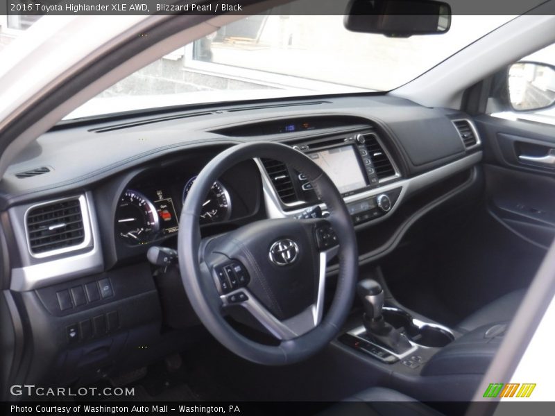 Blizzard Pearl / Black 2016 Toyota Highlander XLE AWD