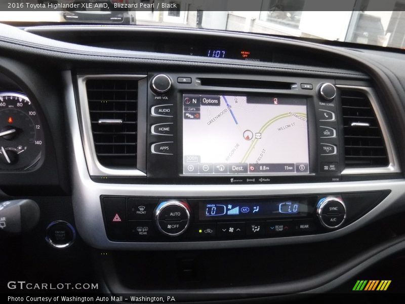 Blizzard Pearl / Black 2016 Toyota Highlander XLE AWD