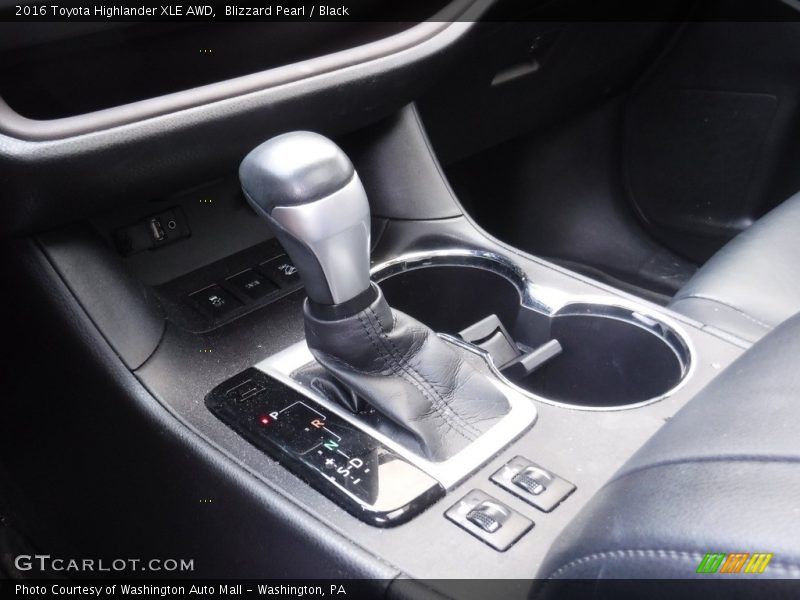 Blizzard Pearl / Black 2016 Toyota Highlander XLE AWD