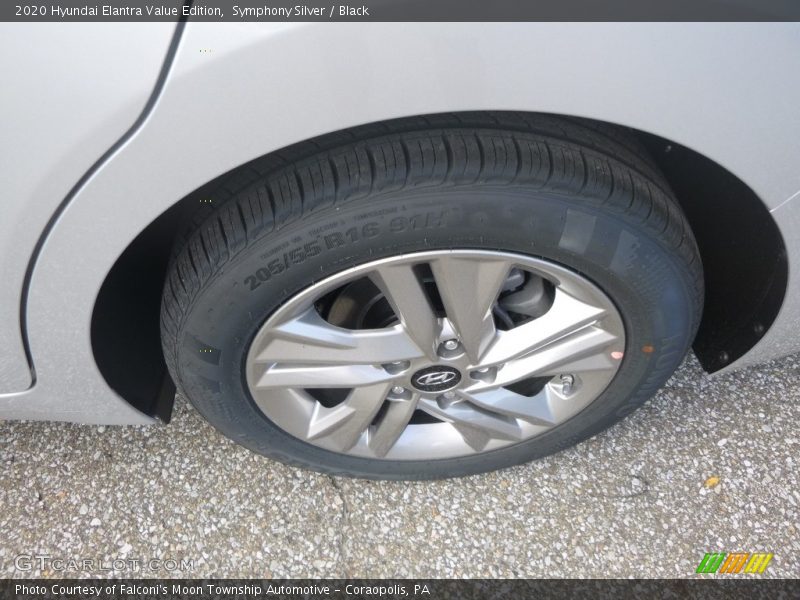 Symphony Silver / Black 2020 Hyundai Elantra Value Edition