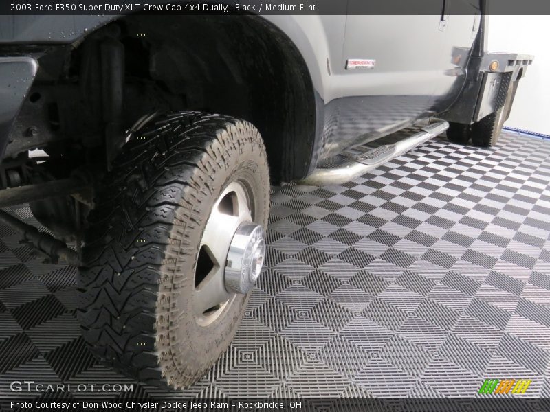 Black / Medium Flint 2003 Ford F350 Super Duty XLT Crew Cab 4x4 Dually
