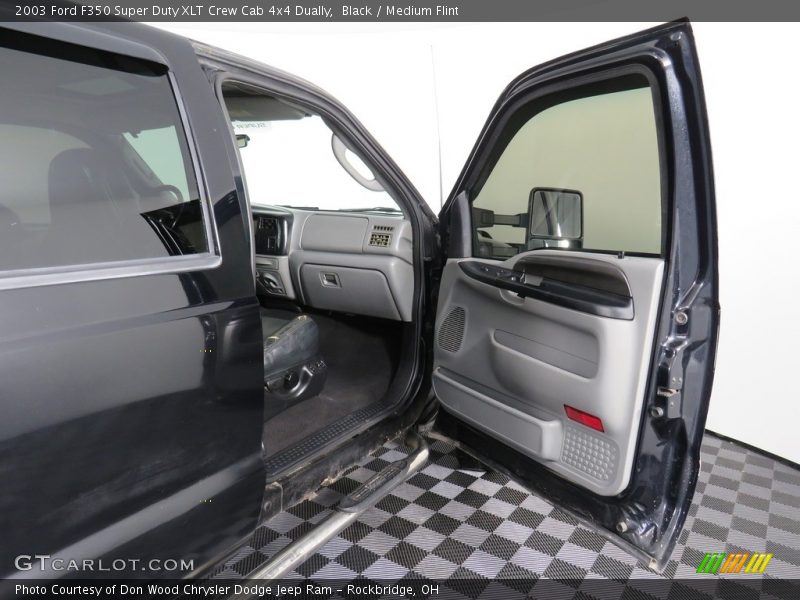 Black / Medium Flint 2003 Ford F350 Super Duty XLT Crew Cab 4x4 Dually
