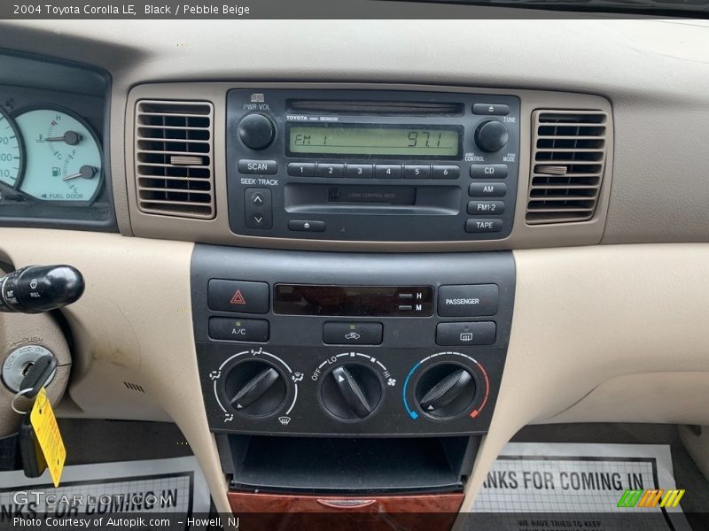 Black / Pebble Beige 2004 Toyota Corolla LE