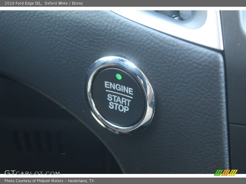 Oxford White / Ebony 2019 Ford Edge SEL