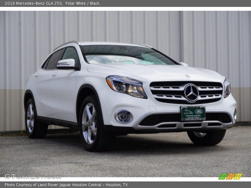Polar White / Black 2019 Mercedes-Benz GLA 250