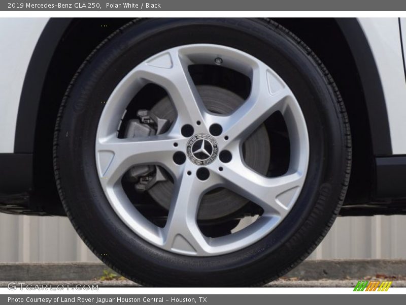 Polar White / Black 2019 Mercedes-Benz GLA 250