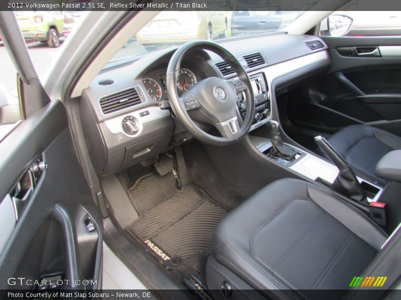Reflex Silver Metallic / Titan Black 2012 Volkswagen Passat 2.5L SE