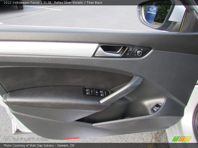 Reflex Silver Metallic / Titan Black 2012 Volkswagen Passat 2.5L SE