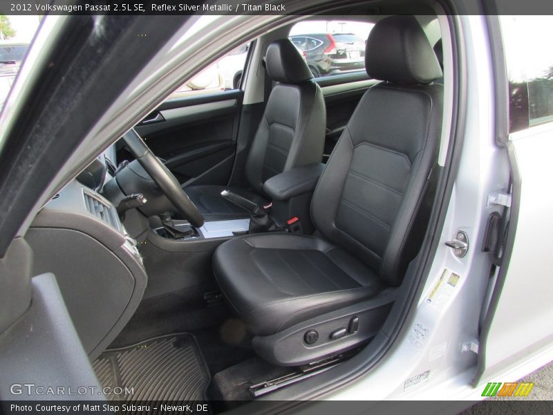 Reflex Silver Metallic / Titan Black 2012 Volkswagen Passat 2.5L SE