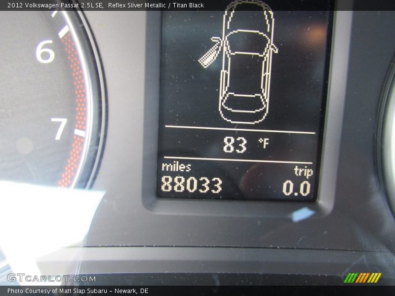 Reflex Silver Metallic / Titan Black 2012 Volkswagen Passat 2.5L SE
