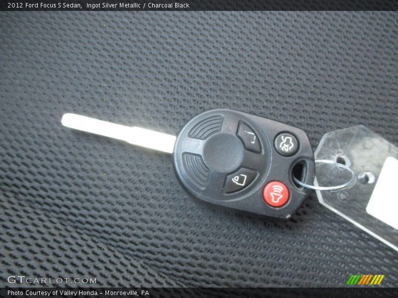 Ingot Silver Metallic / Charcoal Black 2012 Ford Focus S Sedan